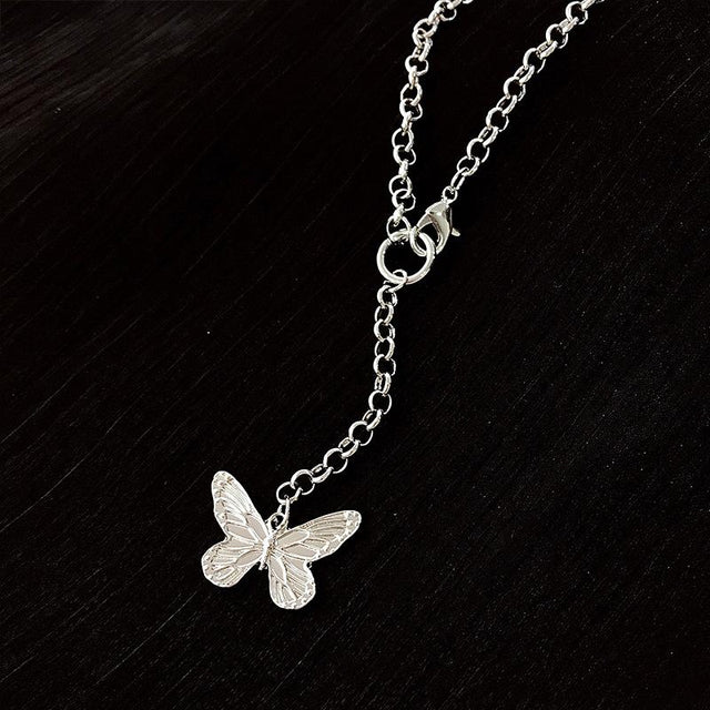 Fierce Flutter Chain Necklace