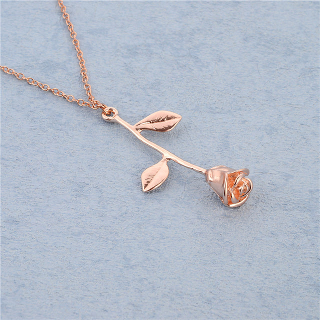 hanging-rose-necklace